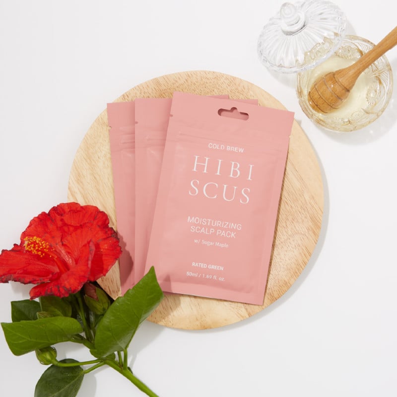 Rated Green HIBI SCUS Drėkinanti plaukų kaukė “Cold Brew Hibiscus Moisturizing Scalp Pack w/ Sugar Maple”